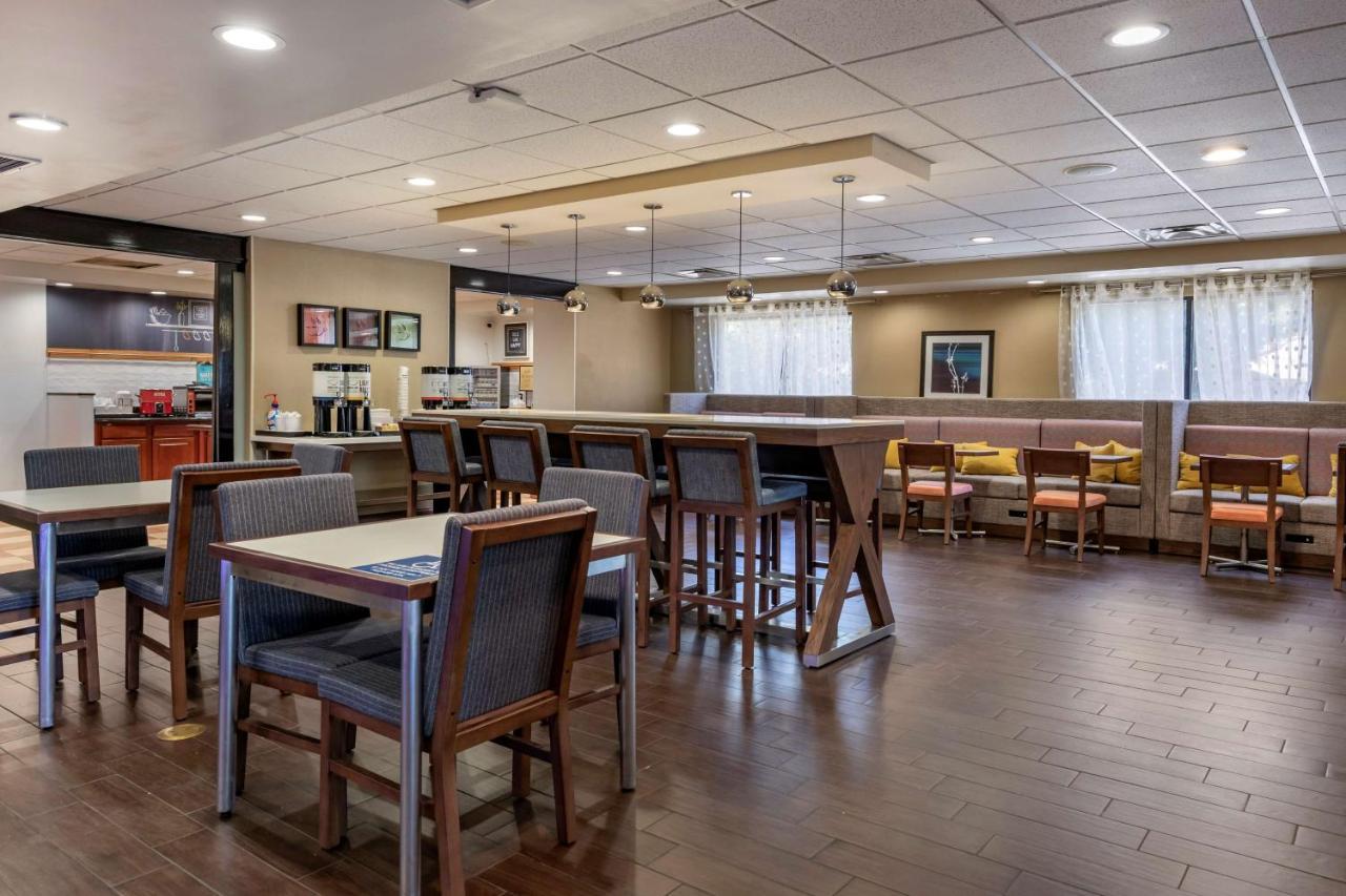 Hampton Inn Norco/Corona Ngoại thất bức ảnh