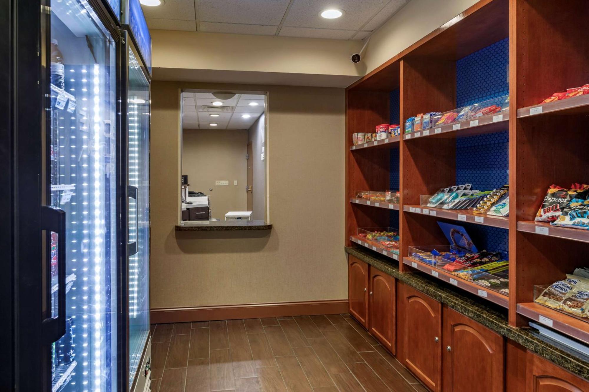 Hampton Inn Norco/Corona Ngoại thất bức ảnh